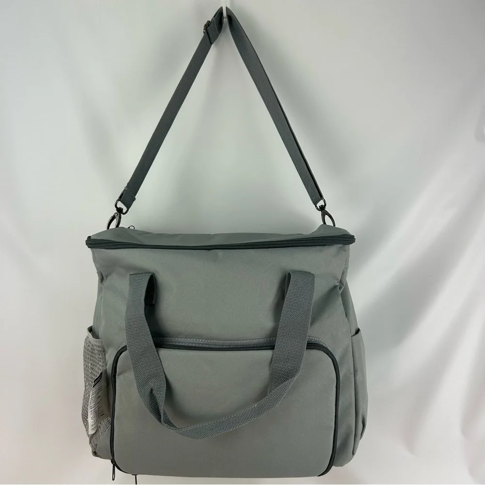 On the Go Pet Travel Bag - Gray - Boots & Barkley™